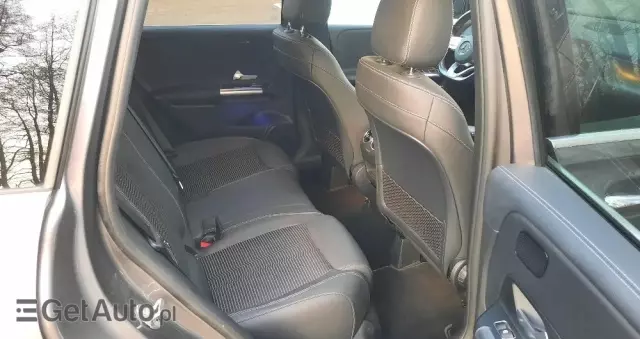 MERCEDES-BENZ Klasa B 200 d 4Matic 8G-DCT AMG Line