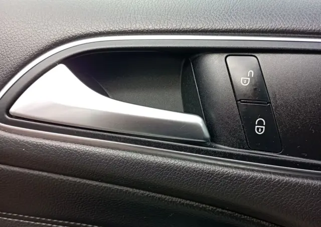 MERCEDES-BENZ Klasa B 180 (CDI) d 7G-DCT