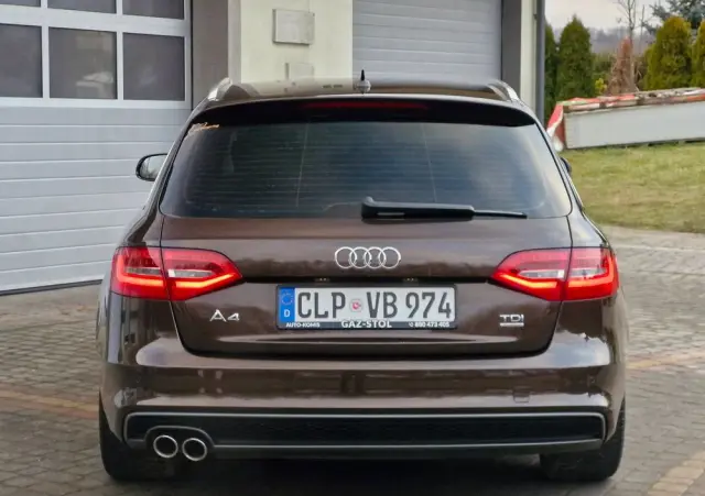 AUDI A4 Avant 2.0 TDI DPF quattro S line Sportpaket