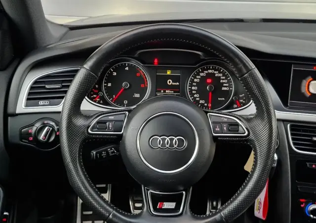 AUDI A4 Avant 2.0 TDI DPF quattro S line Sportpaket