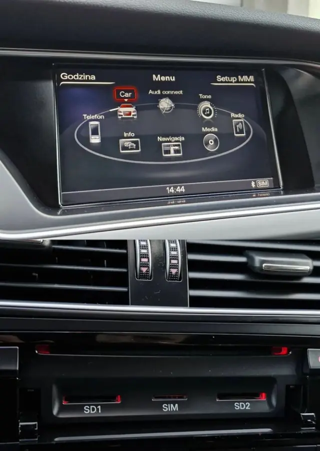 AUDI A4 Avant 2.0 TDI DPF quattro S line Sportpaket