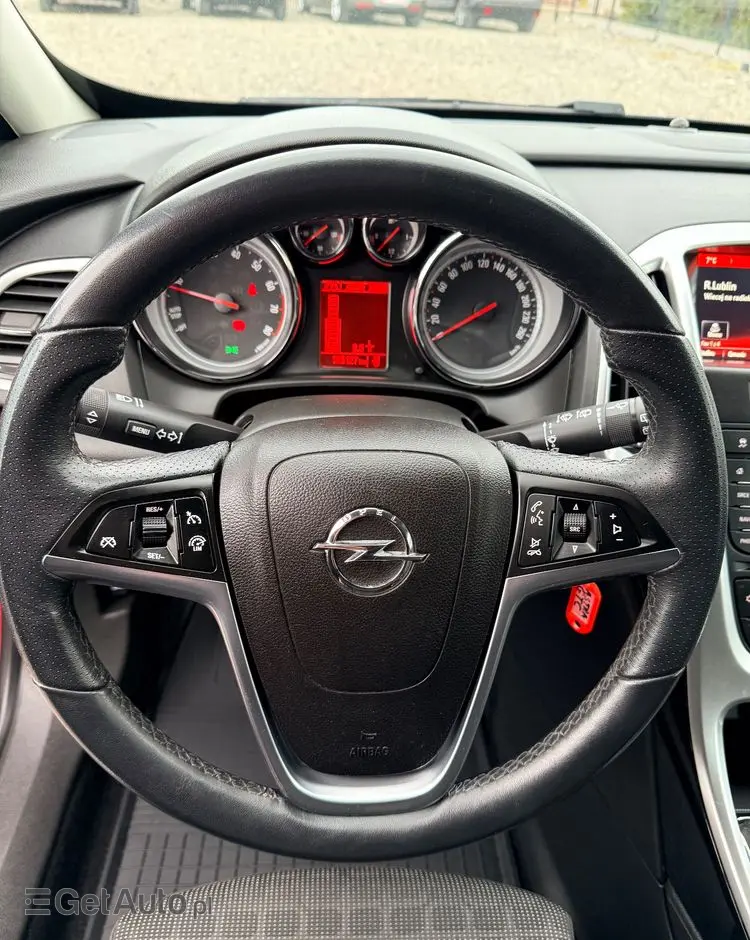 OPEL Astra 1.4 Turbo Innovation