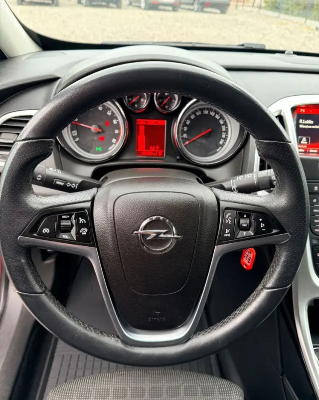 OPEL Astra 1.4 Turbo Innovation