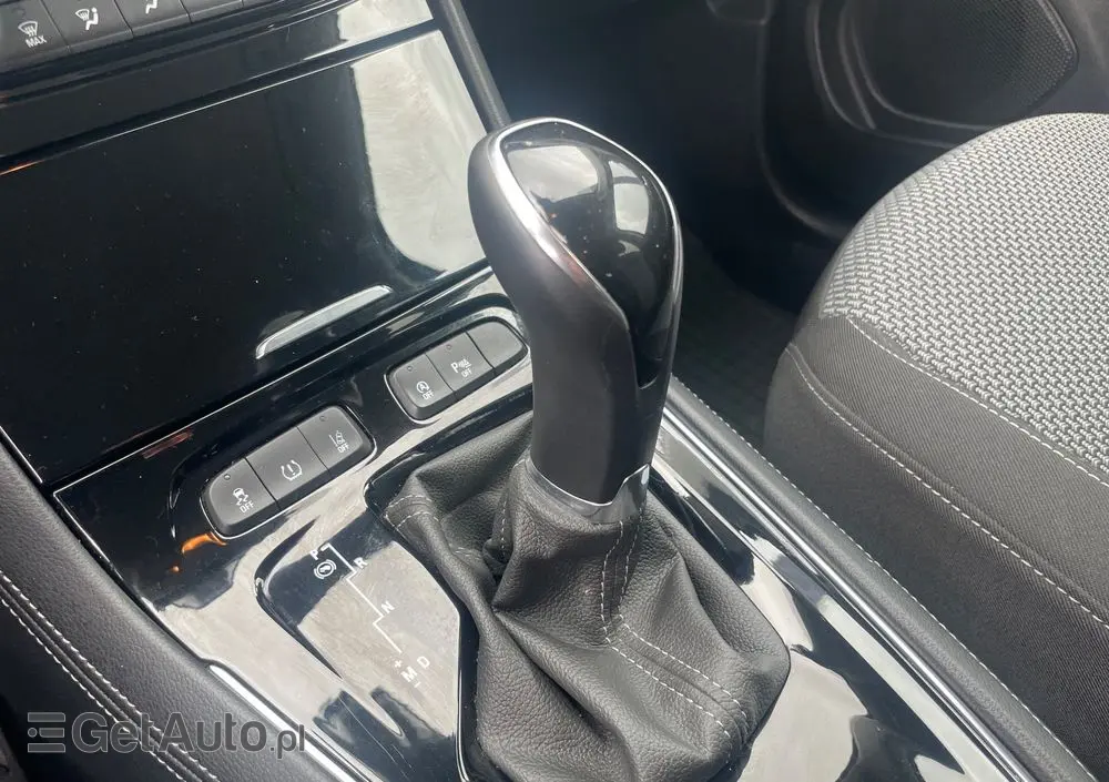 OPEL Grandland X 1.2 T GPF Design&Tech S&S