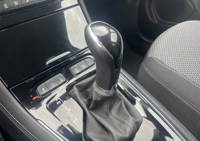 OPEL Grandland X 1.2 T GPF Design&Tech S&S