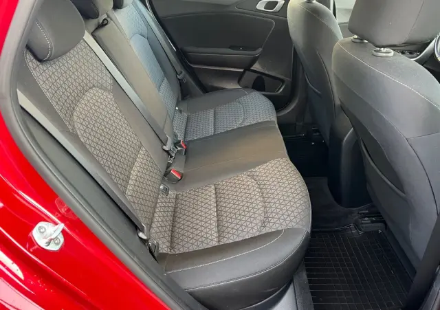 KIA Ceed 1.6 CRDi SCR M