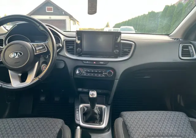 KIA Ceed 1.6 CRDi SCR M