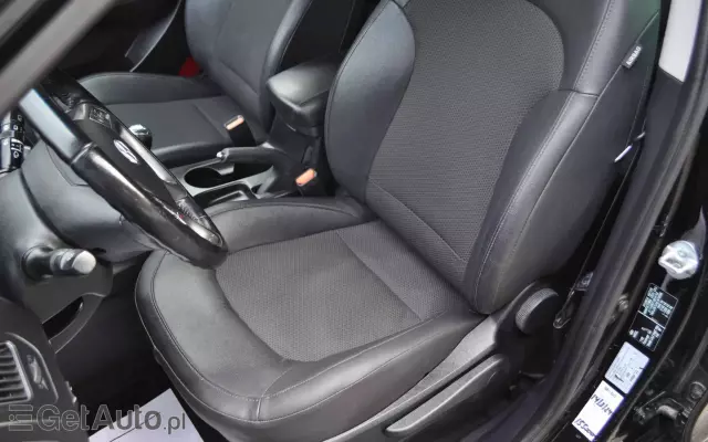 HYUNDAI Ix35 1.7 CRDi Premium 2WD