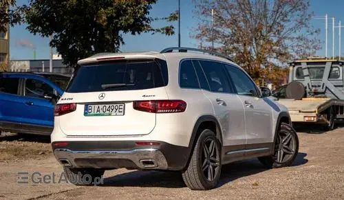 MERCEDES-BENZ GLB 