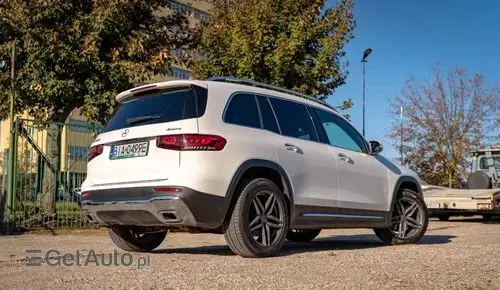 MERCEDES-BENZ GLB 