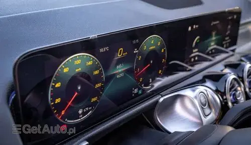 MERCEDES-BENZ GLB 