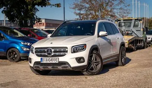 MERCEDES-BENZ GLB 