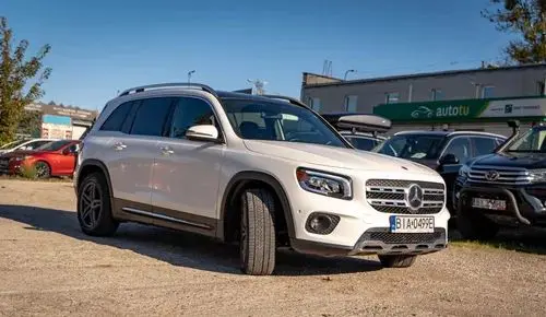 MERCEDES-BENZ GLB 