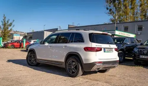 MERCEDES-BENZ GLB 