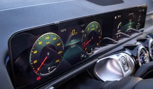 MERCEDES-BENZ GLB 