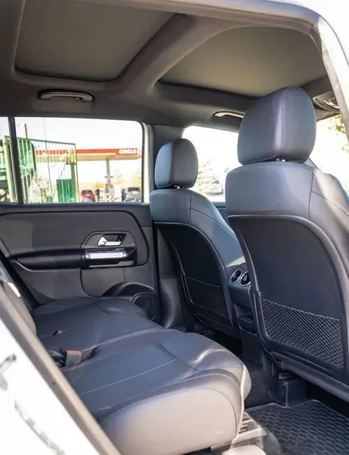 MERCEDES-BENZ GLB 