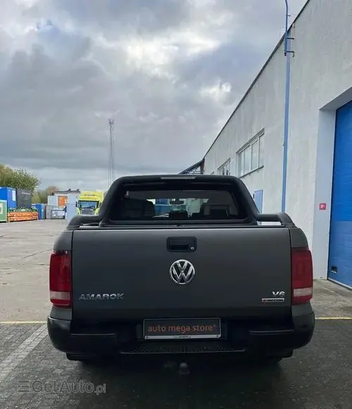 VOLKSWAGEN Amarok 