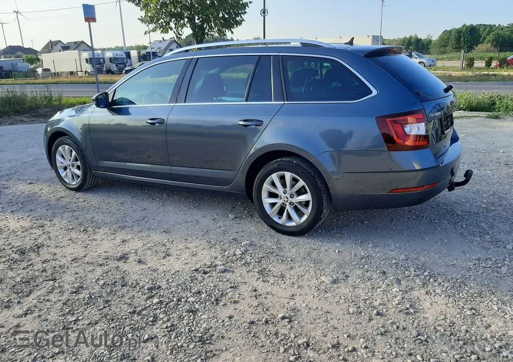 SKODA Octavia 1.6 TDI Sport Edition