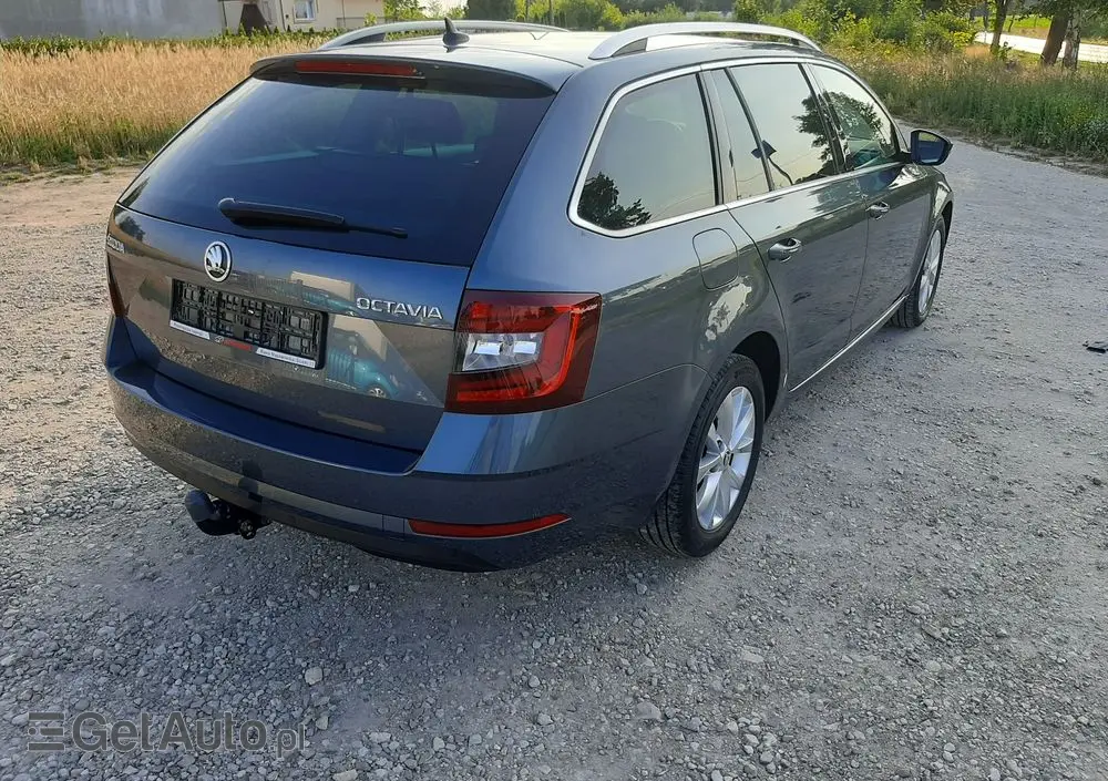 SKODA Octavia 1.6 TDI Sport Edition