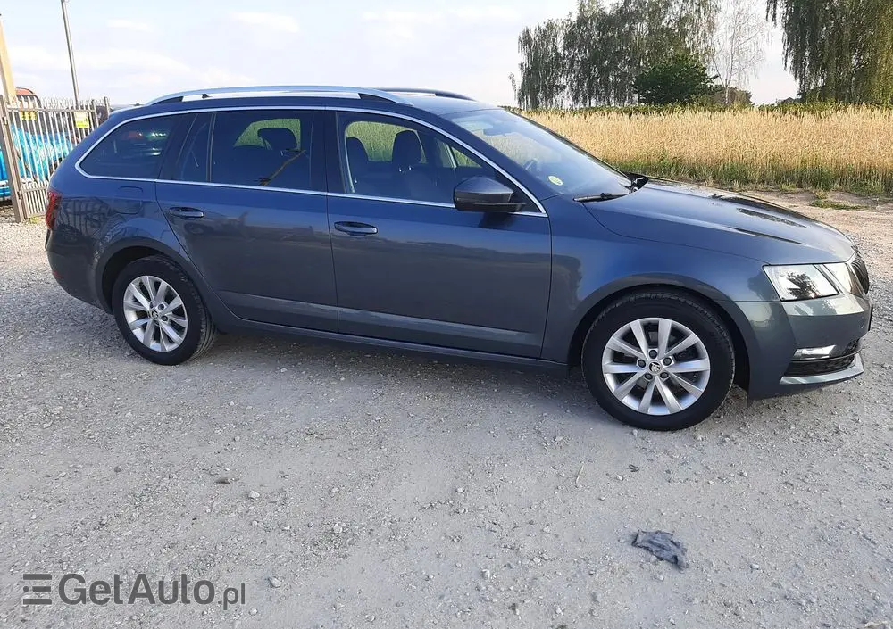 SKODA Octavia 1.6 TDI Sport Edition