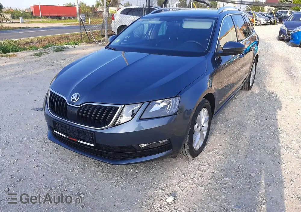 SKODA Octavia 1.6 TDI Sport Edition