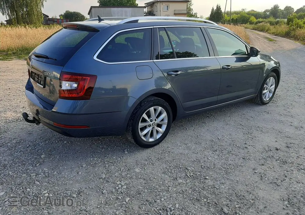 SKODA Octavia 1.6 TDI Sport Edition