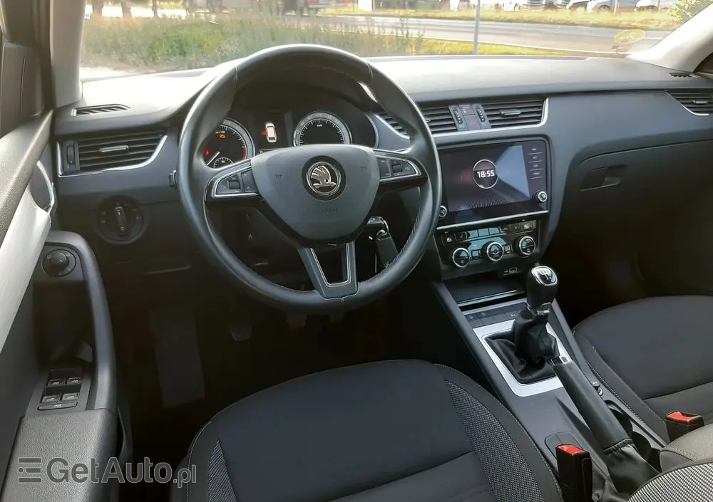 SKODA Octavia 1.6 TDI Sport Edition
