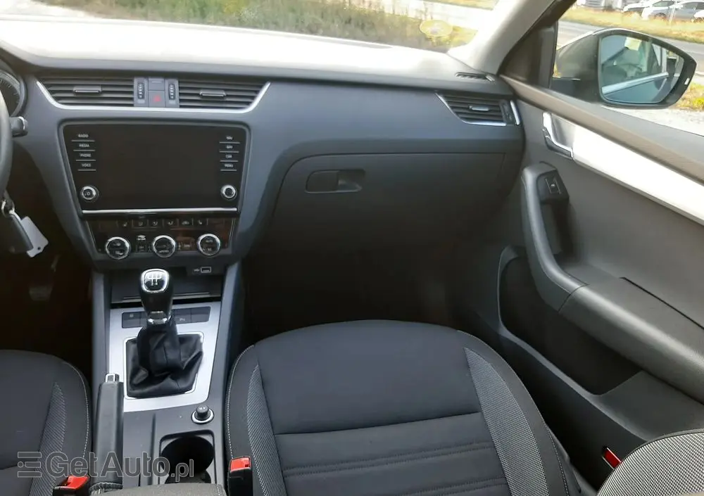 SKODA Octavia 1.6 TDI Sport Edition