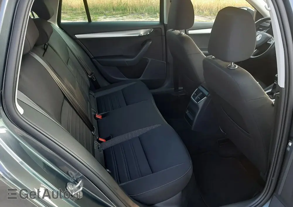 SKODA Octavia 1.6 TDI Sport Edition