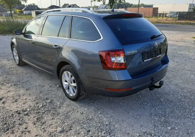 SKODA Octavia 1.6 TDI Sport Edition