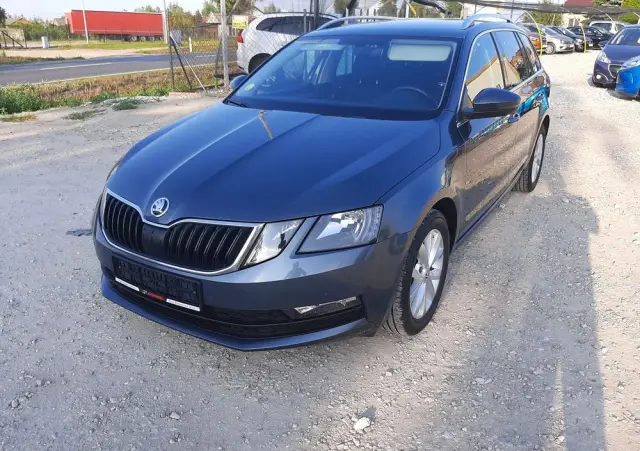SKODA Octavia 1.6 TDI Sport Edition