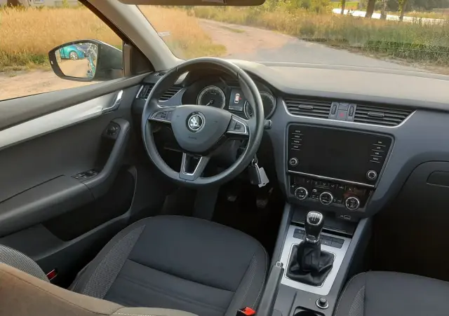 SKODA Octavia 1.6 TDI Sport Edition