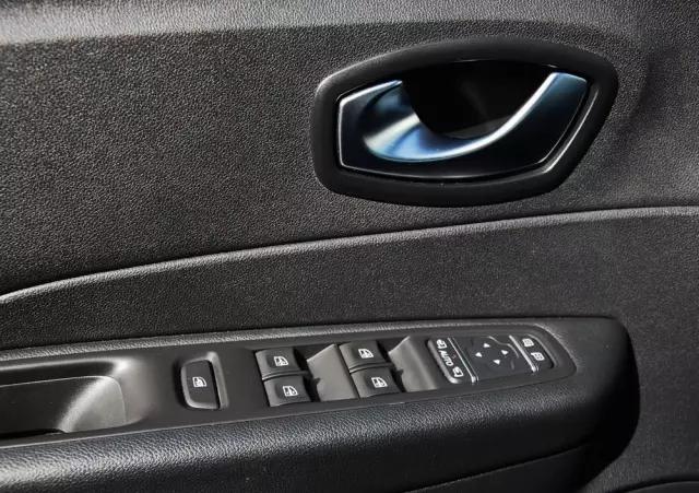 RENAULT Captur 0.9 Energy TCe Limited