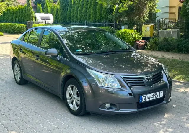 TOYOTA Avensis 1.8 Sol