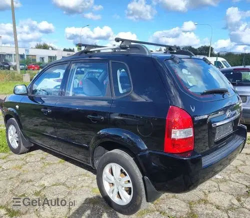 HYUNDAI Tucson 