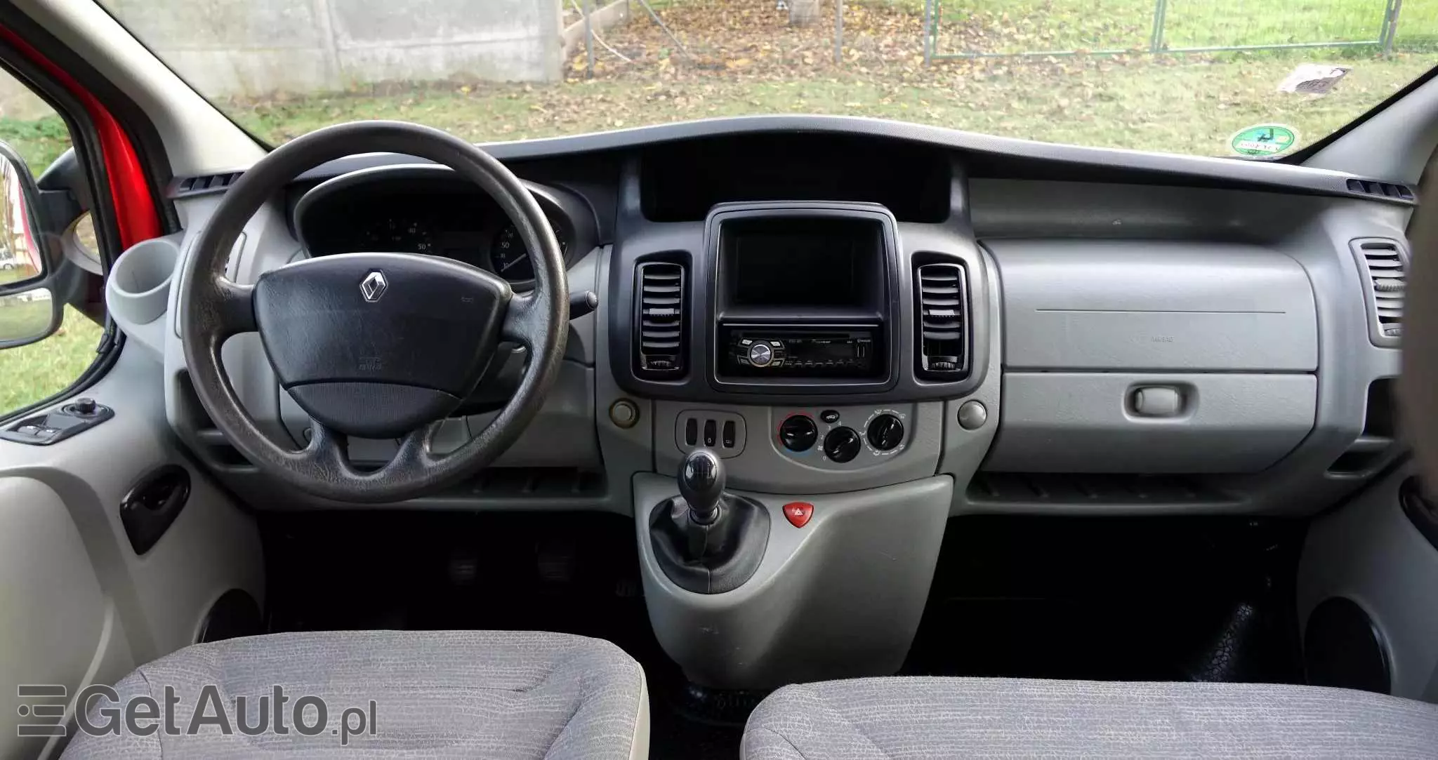 RENAULT TRAFIC 
