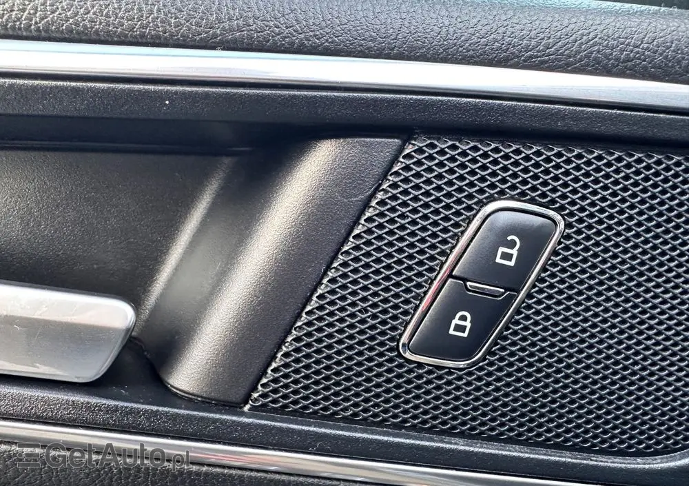 FORD S-Max 2.0 TDCi Bi-Turbo Titanium