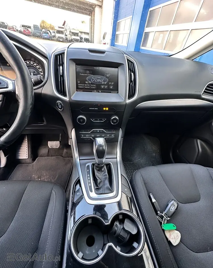 FORD S-Max 2.0 TDCi Bi-Turbo Titanium