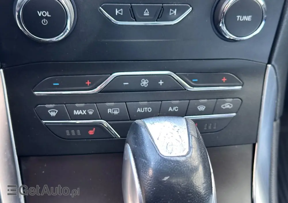 FORD S-Max 2.0 TDCi Bi-Turbo Titanium