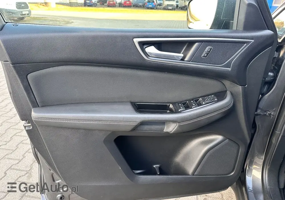 FORD S-Max 2.0 TDCi Bi-Turbo Titanium