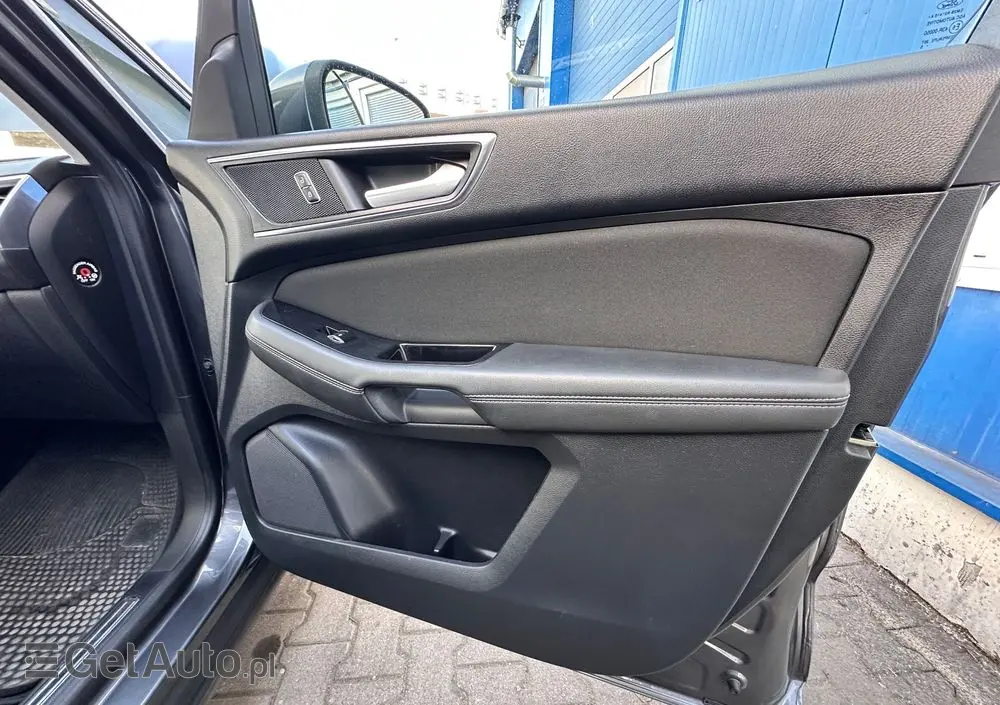 FORD S-Max 2.0 TDCi Bi-Turbo Titanium