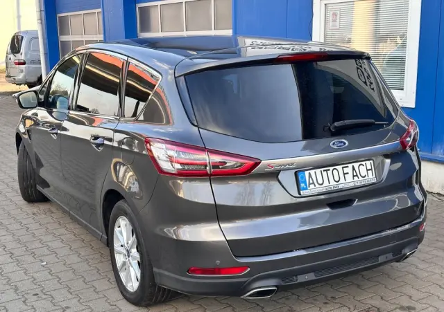 FORD S-Max 2.0 TDCi Bi-Turbo Titanium