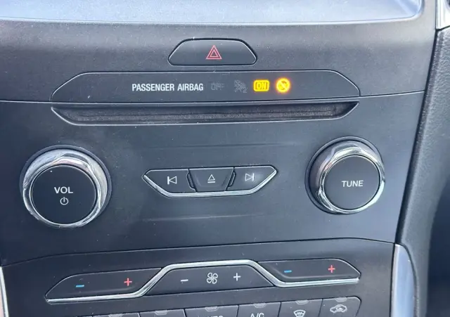 FORD S-Max 2.0 TDCi Bi-Turbo Titanium