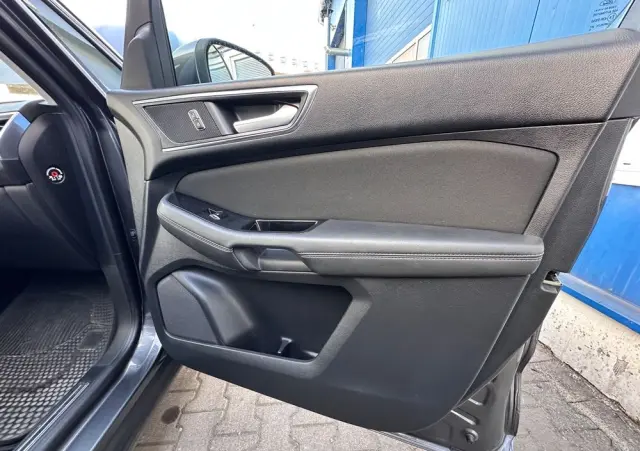 FORD S-Max 2.0 TDCi Bi-Turbo Titanium