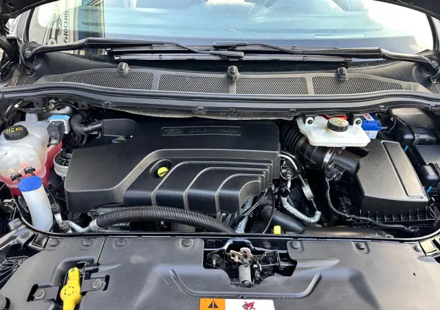 FORD S-Max 2.0 TDCi Bi-Turbo Titanium