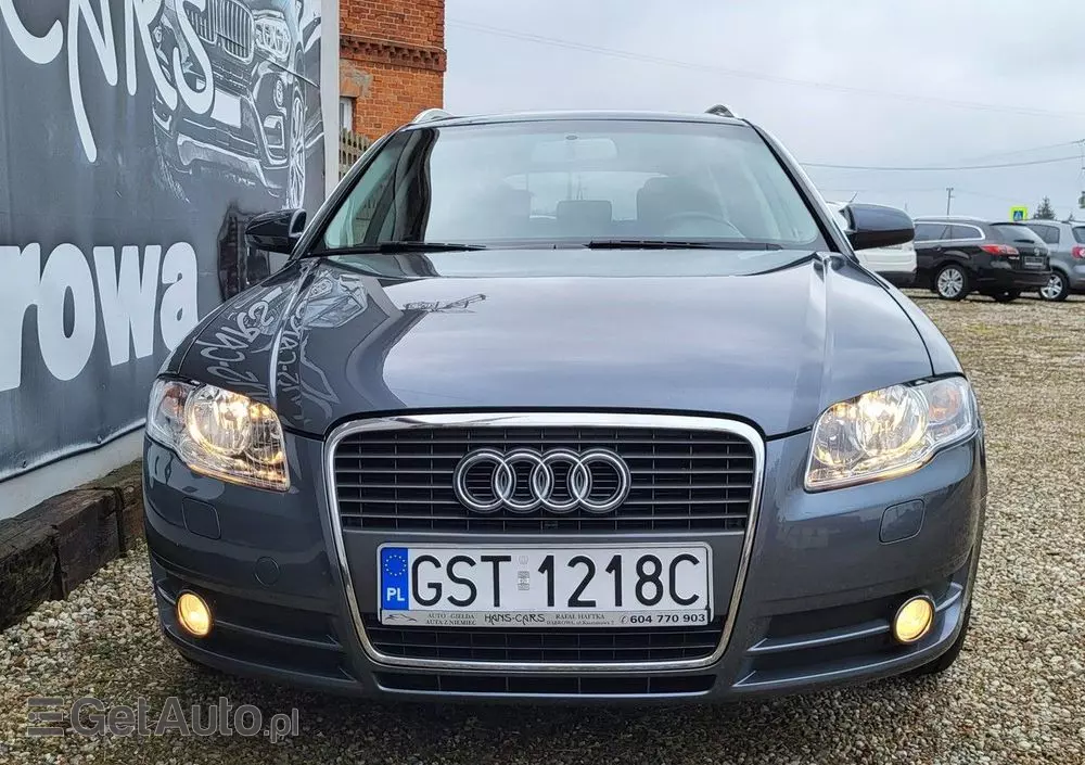 AUDI A4 