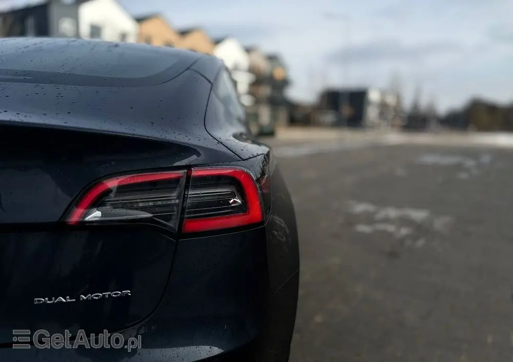 TESLA Model 3 Premium Langstreckenbatterie AWD Dual Motor