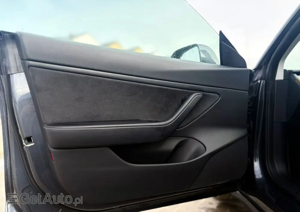 TESLA Model 3 Premium Langstreckenbatterie AWD Dual Motor