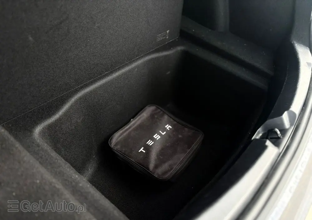 TESLA Model 3 Premium Langstreckenbatterie AWD Dual Motor