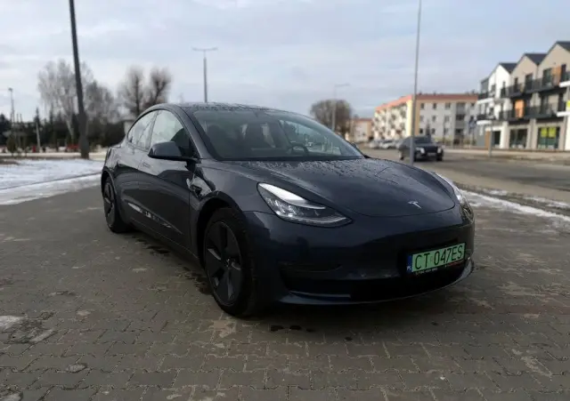 TESLA Model 3 Premium Langstreckenbatterie AWD Dual Motor